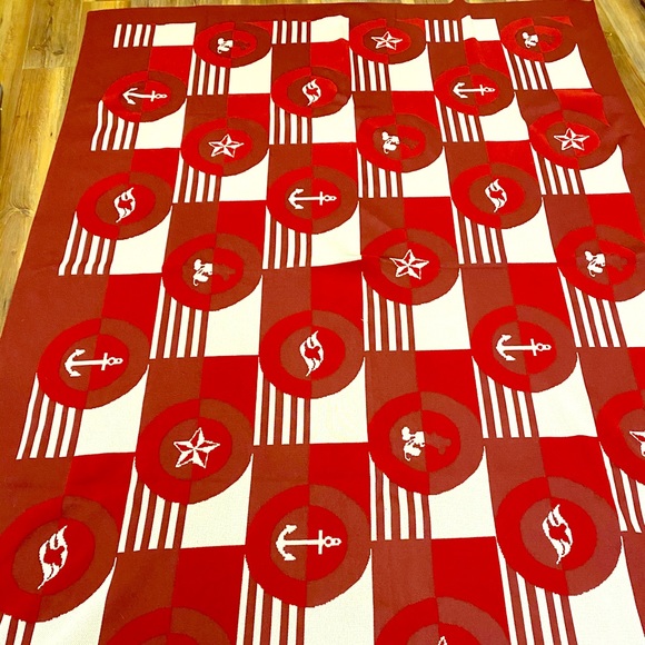 Disney Cruise Line Stateroom Blanket Disney | Bedding | Disney Cruiseline Stateroom Blanket | Poshmark